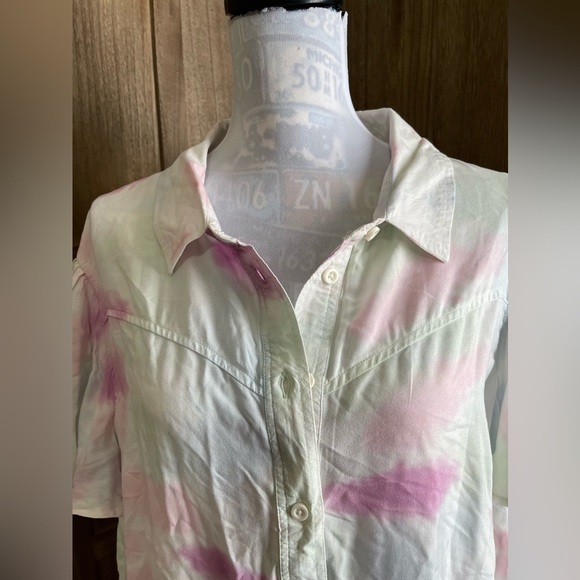 NWT Lane Bryant Women’s Tie Dyed Button Down. - Picture 2 of 7